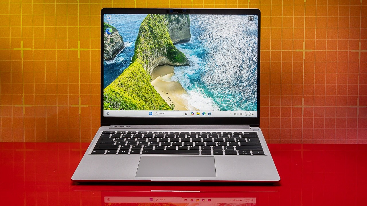 Laptop 13 (2025)